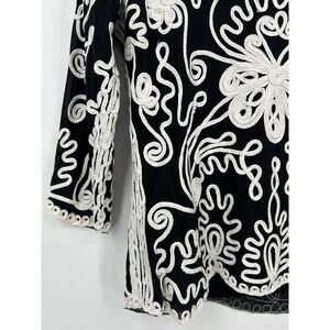 Cartise International Black White Soutache Embroidered Mesh Top V-Neck Size 12